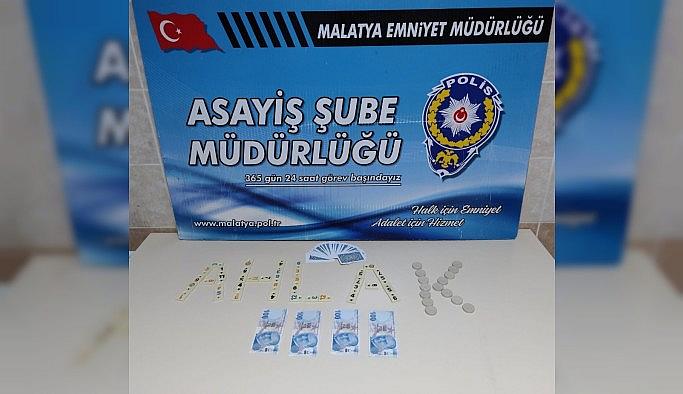 Malatya'da iki iş yerine kumar baskını