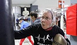 (Özel haber) Antalya'nın Süper ninesi tüm boksörlere meydan okuyor