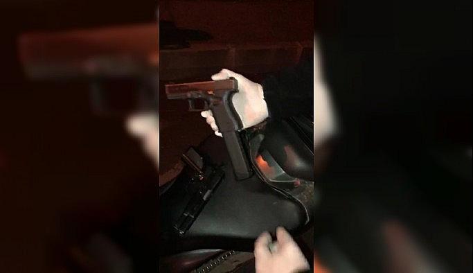 (Özel) Şişli'de saldırı hazırlığındaki iki silahlı şahıs yakalandı